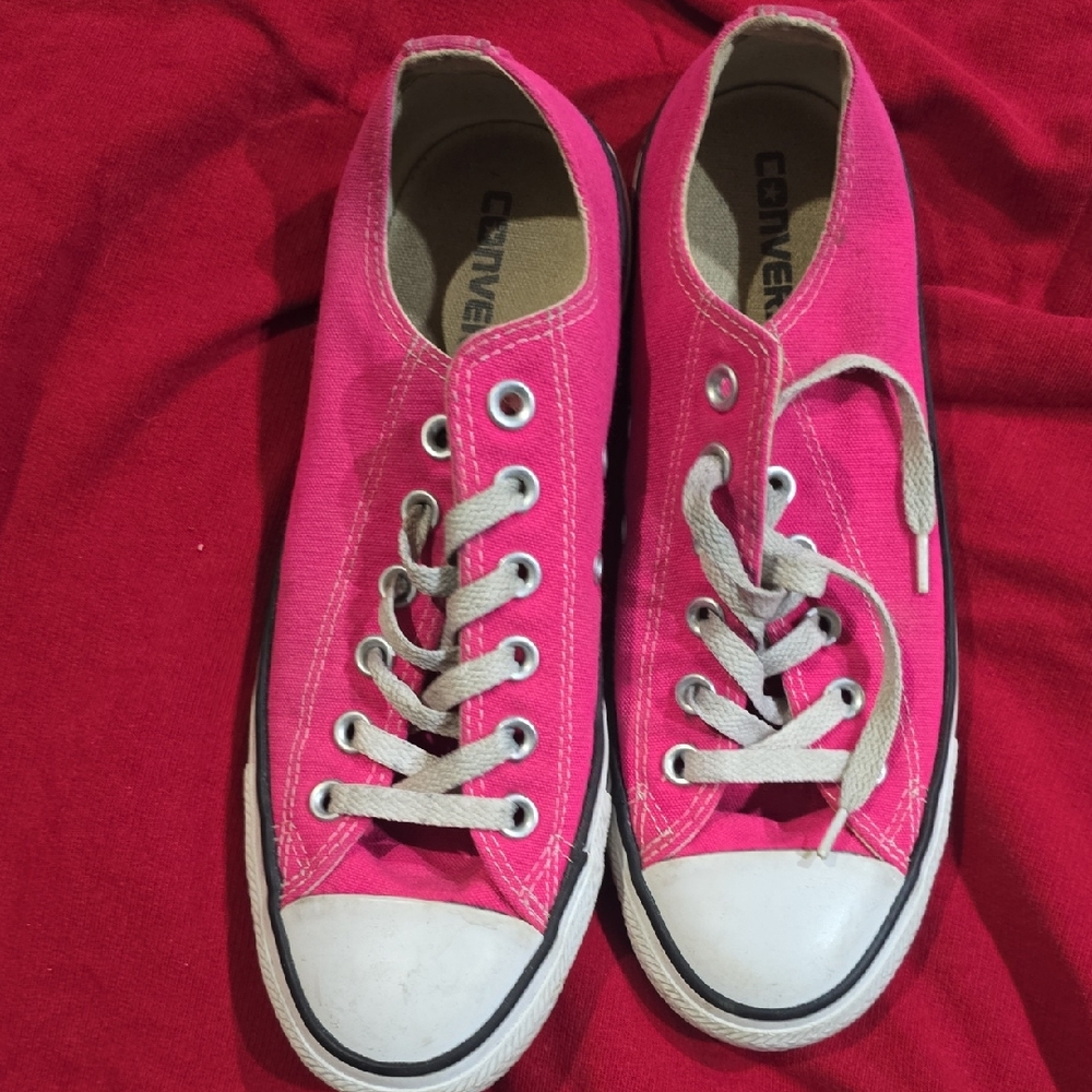 Converse Fuchsia Low-Top Sneakers